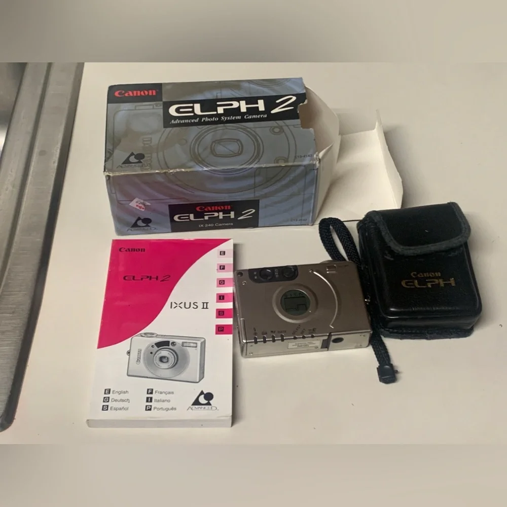 1999 Vintage Canon ELPH 2 APS Film Point and Shoot Camera